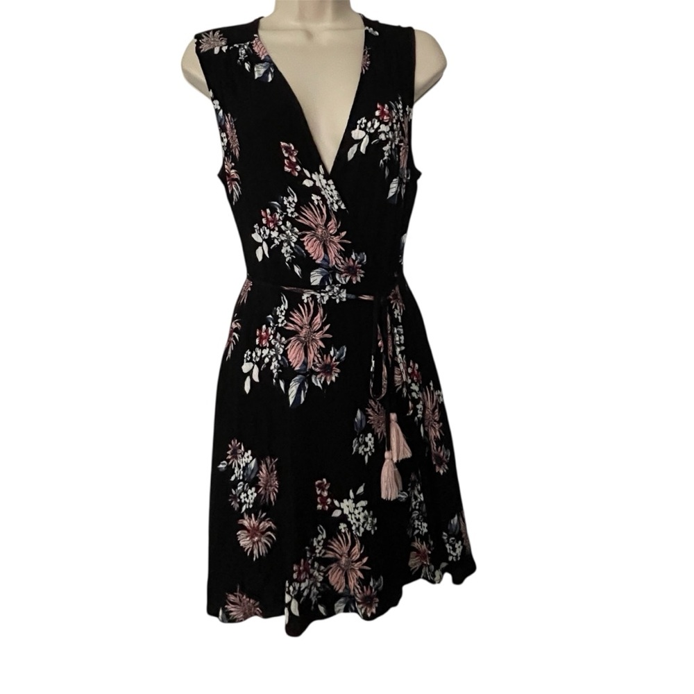 Lulus Chic Black Floral Mini Dress